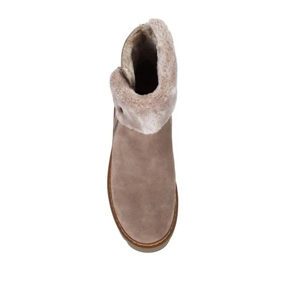 BareTraps WYOMING Womens Boots Taupe Suede Size 6.5 M