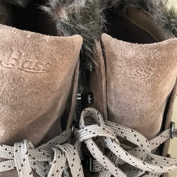 Bass Brown Ankle Boots with Suede Finish-No callouts!!