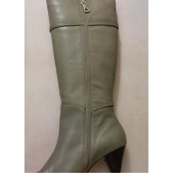 BCBGMAXAZARIA Khaki Beige Leather Boots Size 6.5 $434
