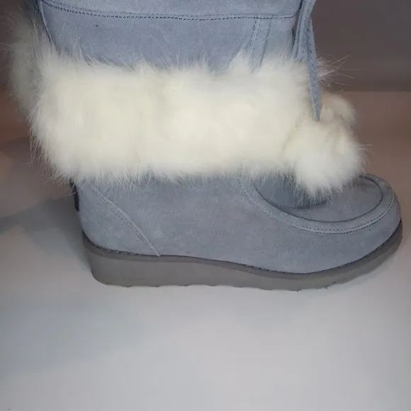 Bearpaw fur boots blue size 8