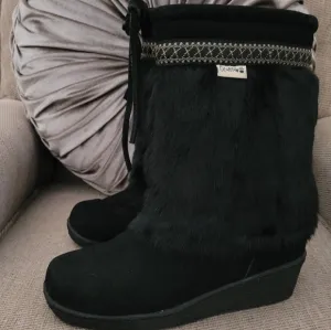 BEARPAW GENUINE SHEEPSKIN SUEDE RABBIT FUR WEDGE BOOTS