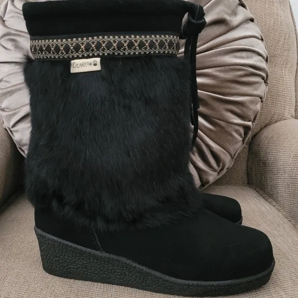 BEARPAW GENUINE SHEEPSKIN SUEDE RABBIT FUR WEDGE BOOTS