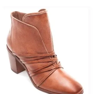 Bernardo Felicity Women Brown Leather Ankle Boots Size 6M