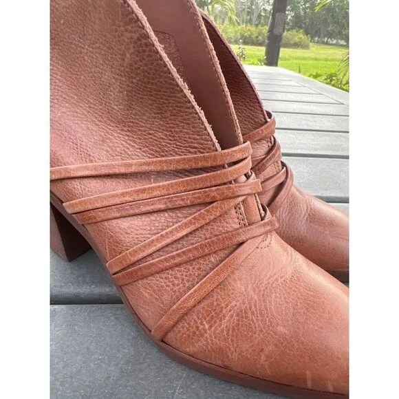 Bernardo Felicity Women Brown Leather Ankle Boots Size 6M