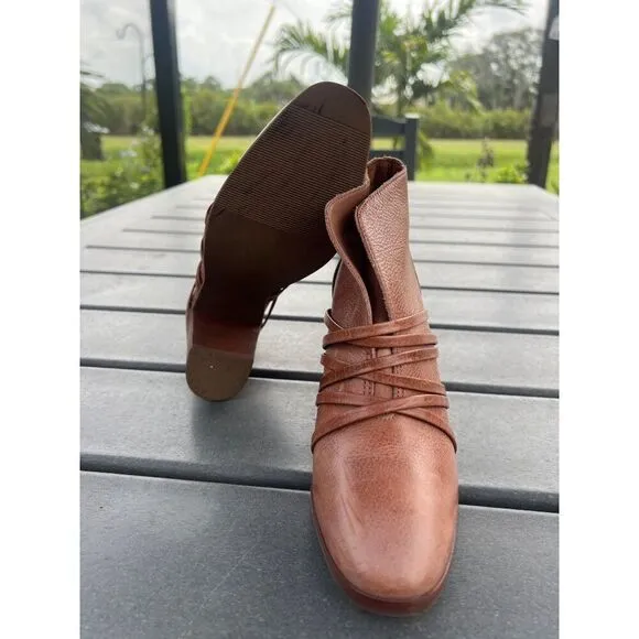 Bernardo Felicity Women Brown Leather Ankle Boots Size 6M