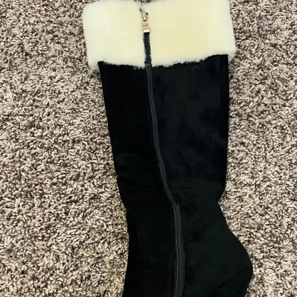 BLACK IVORY LEATHER FAUX FUR KNEE HIGH BOOTS!