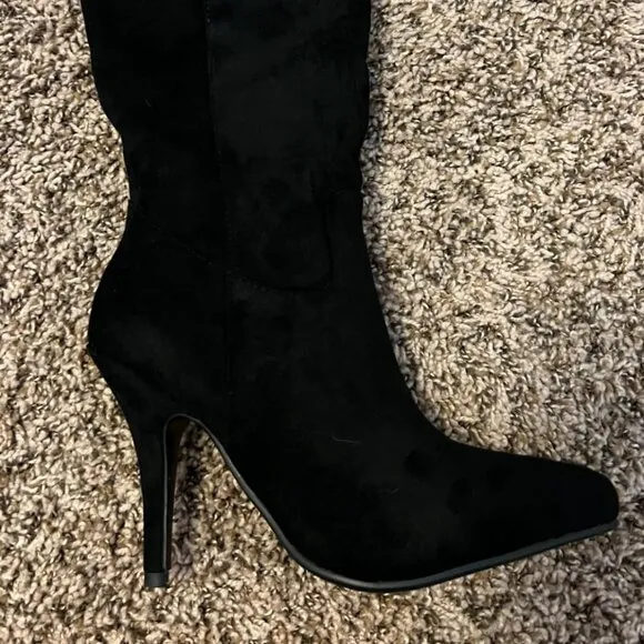 BLACK IVORY LEATHER FAUX FUR KNEE HIGH BOOTS!