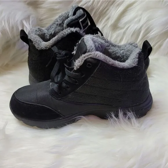 Black BomKinta Fur Lined Winter Boots.