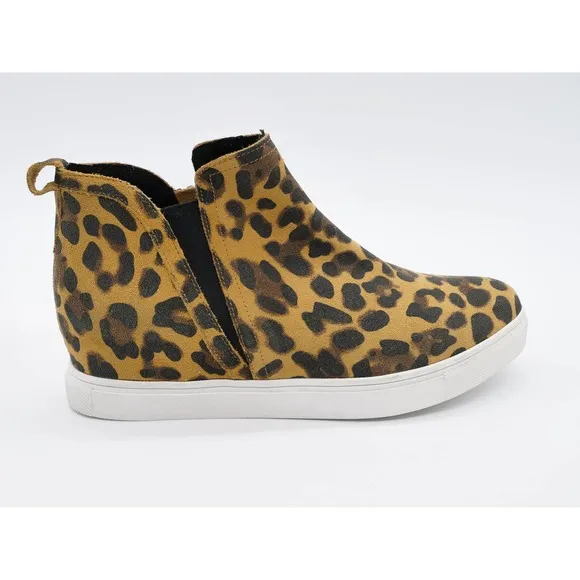 Blondo Shoes Womens 7.5 Brown Leopard Print Suede Waterproof Hidden Heel Wedge