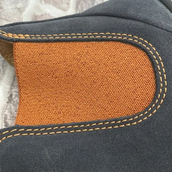 Blundstone 2147 Chelsea Boots Women 9.5 Navy Orange Suede Pull On New EU 40‎