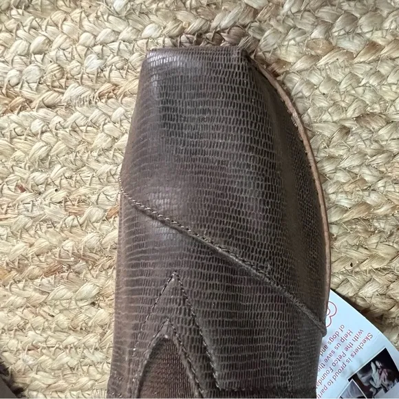 BOBS by Skechers Chocolate Brown Shoes NWOB but with Tag 6.5 Fuzzy Lined