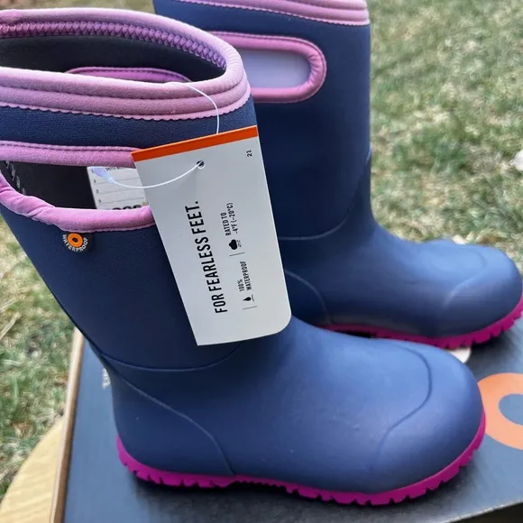 BOGS Girls Youth Big Kid SZ 1 Boots/Snow/Winter in Blue and Pink