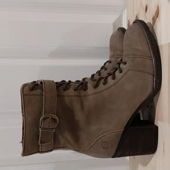 Born Cass Rust Distressed Boots Women Size 9.5 Mid Calf Stacked Block Heel Retro