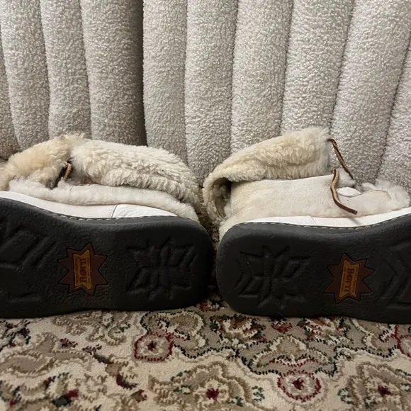 BORN handcrafted lamb skin lamb fur boots size 7