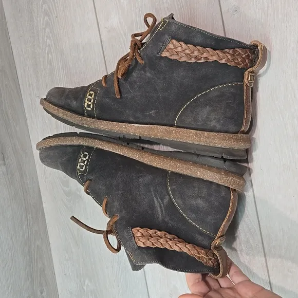 Born Women Temple Final Ankle Leather Boots shoes sz 9