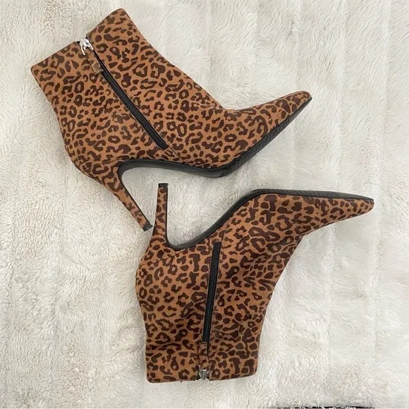 BP Leopard Faux Suede Pointy Toe Ankle Boots Size 8