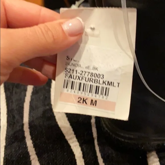 Brand new gorgeous Steve Madden fur boots size 2