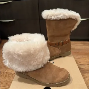 Brand new! Ugg boots K Nessa