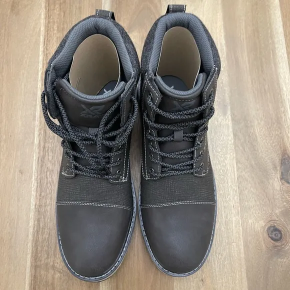 BRAND NEW XRAY Men Boots in size 10