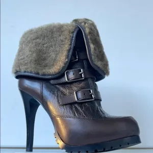 Brown Heeled Boots with Fur Trim and Buckles