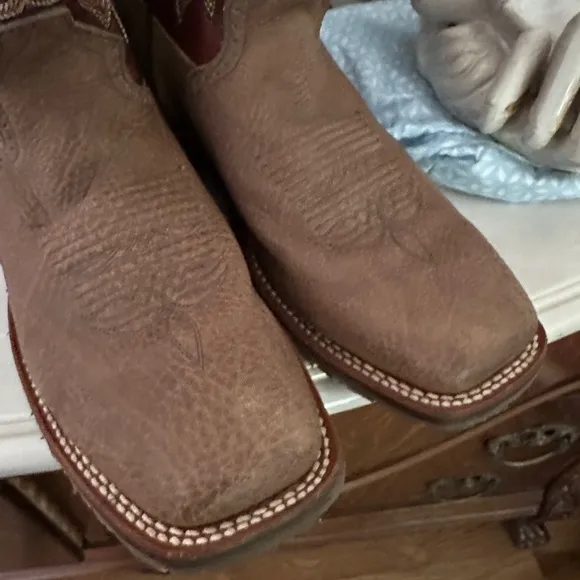 Brown Leather Cowboy Boots Double H brand. Men size 8 Excellent condition