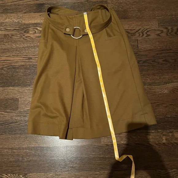 Brown/camel Dianne von Furstenberg skirt with belt size 4