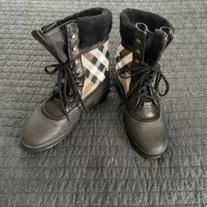 Burberry Check Fur Lined Rain/Winter Boots