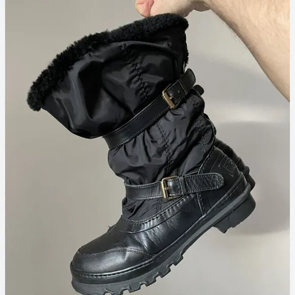 Burberry Sport real shearling nylon leather trim boots rubber sole size 40 9 euc