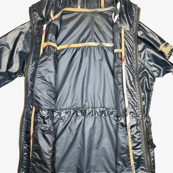 Burberry Windbreaker Kids Size 6 Navy Blue Glossy Polyamide Hooded Rain Jacket