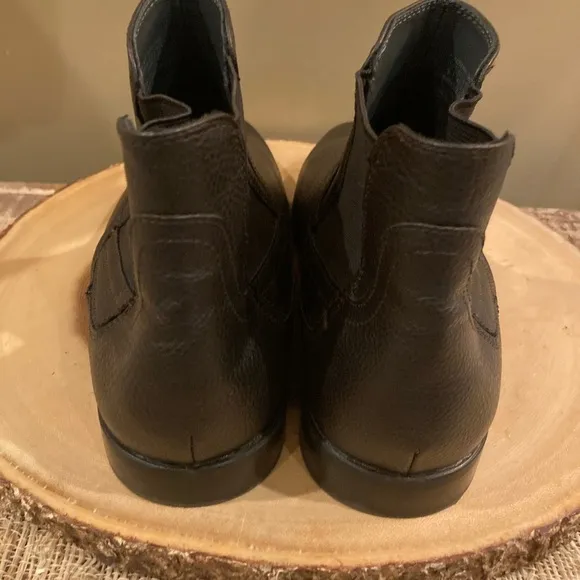 Calvin Klein Cadman Boots Mens Sz-8 Pull On Dark Brown