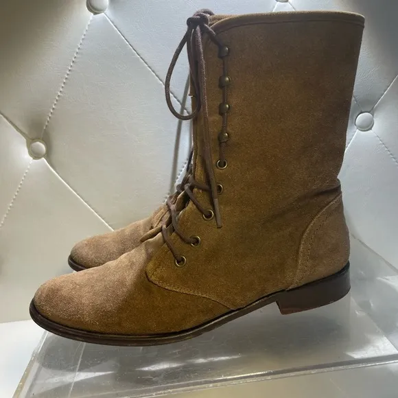 Carolina Herrera CH women suede leather boots shoes sz 38 made in spain