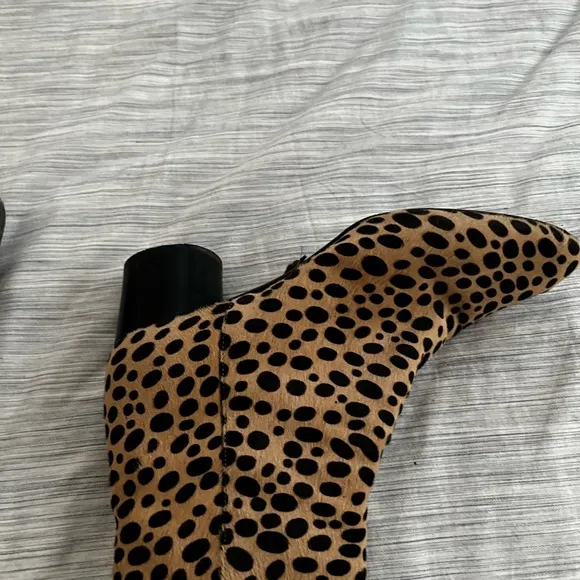 Cavellini Women’s Calf Hair Leopard Print Ankle Boot Size 38 US 7.5