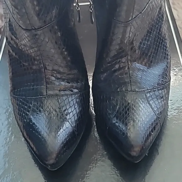 Cesare Paciotti.  Authentic. Real Snake Skin.  Fur-Trimmed Women's Boots