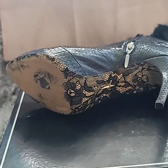 Cesare Paciotti.  Authentic. Real Snake Skin.  Fur-Trimmed Women's Boots
