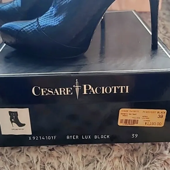 Cesare Paciotti.  Authentic. Real Snake Skin.  Fur-Trimmed Women's Boots