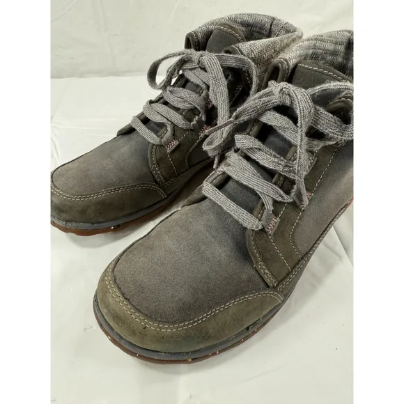Chaco Barbary CastleRock Gray Suede Chukka Hiking Boots Women's Size 8