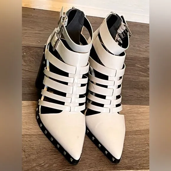 Charles David White Ankle Boots With Studs Women Size 7.5 Diesel Bootie