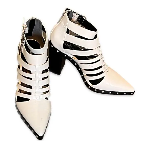Charles David White Ankle Boots With Studs Women Size 7.5 Diesel Bootie