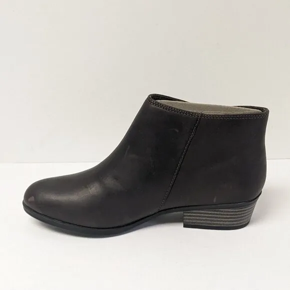 Clarks Addiy Terri Ankle Boots, Taupe Leather, Womens 8.5 M