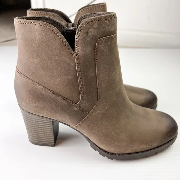 Clarks Ankle Boots Womens 9.5 Verona Step tan/taupe Leather bootie shoes winter
