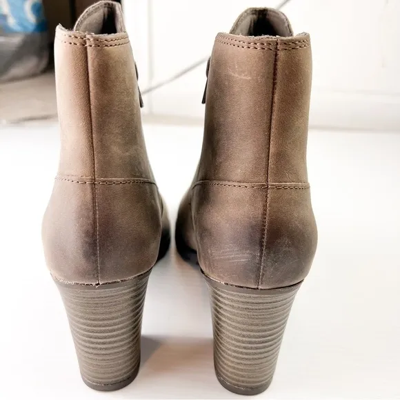 Clarks Ankle Boots Womens 9.5 Verona Step tan/taupe Leather bootie shoes winter