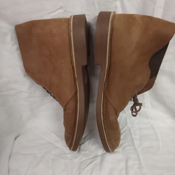 Clarks Boots Chukka Ankle  Suede Leather Brown Size 12