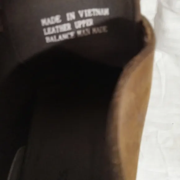 Clarks Boots Chukka Ankle  Suede Leather Brown Size 12