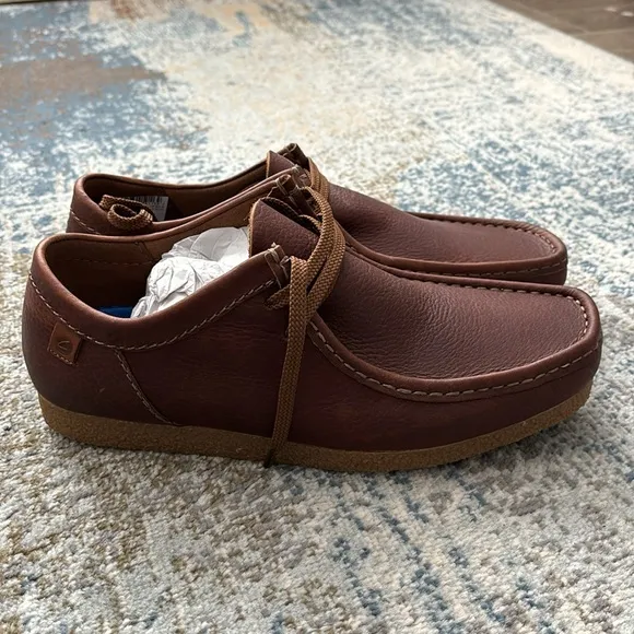 Clark’s brown boots leather