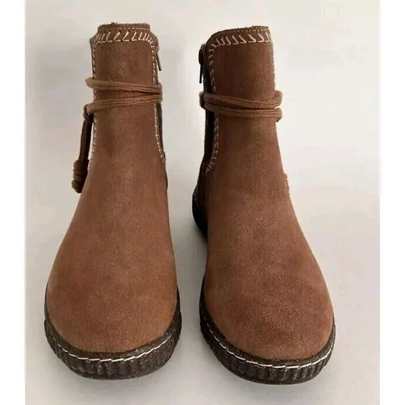 Clarks Collection Bootie Women 8M Dark Tan‎ Suede Caroline Lilly Chelsea Boots