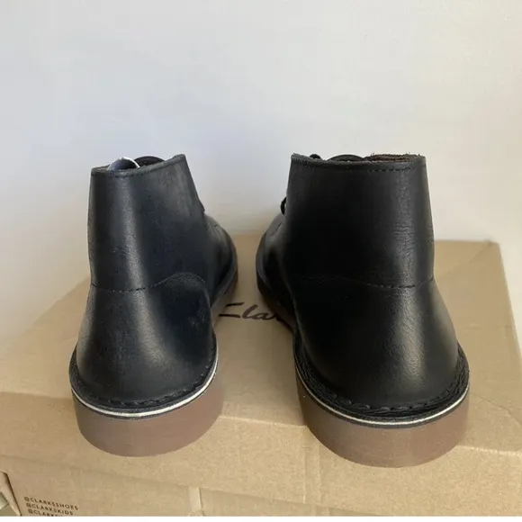 Clarks Mens Black Leather Cuir Lace-Up Chukka Boots Shoes - MEN SZ 8, 9