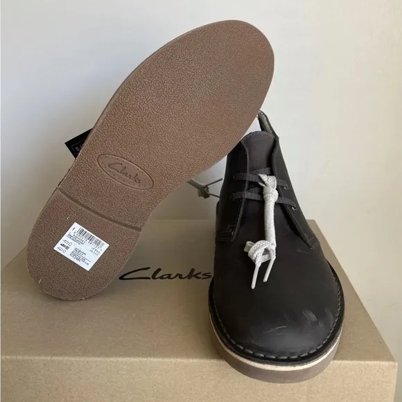 Clarks Mens Graphite Leather Cuir Lace-Up Chukka Boots Shoes 26147285- MEN 7.5