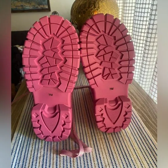 Club Exx by Dolls kill  Boots Womens Size 7M Pink Hearts Platform Shoes NEW