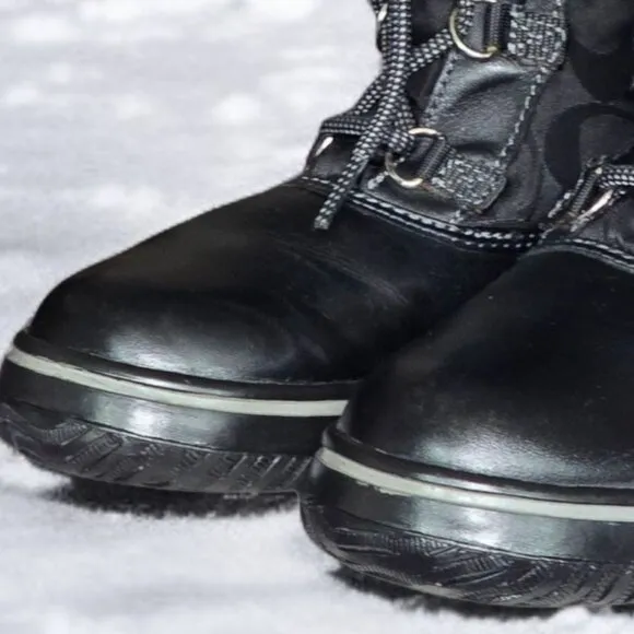 COACH ( 7.5 ) SHAINE Signature Nylon All Weather Nylon Mid Calf Rain/WinterBoots