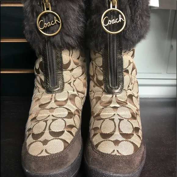 🎉🌹✨🌹✨coach women’s fur winter boots 👢 🎉✨🌹🎉